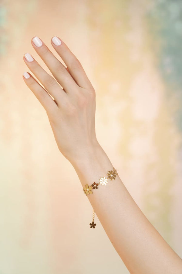 bracelet fleur en or